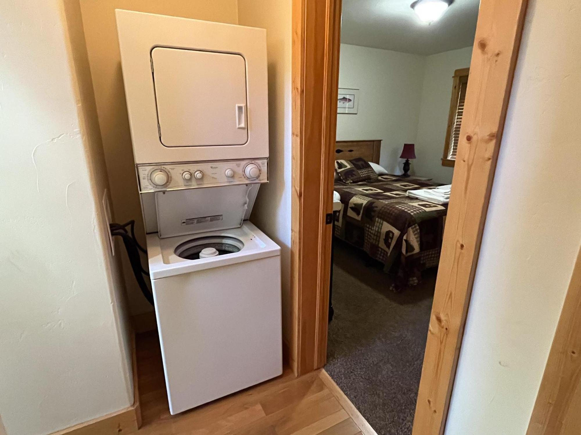 Cabin 28 Almont Luaran gambar