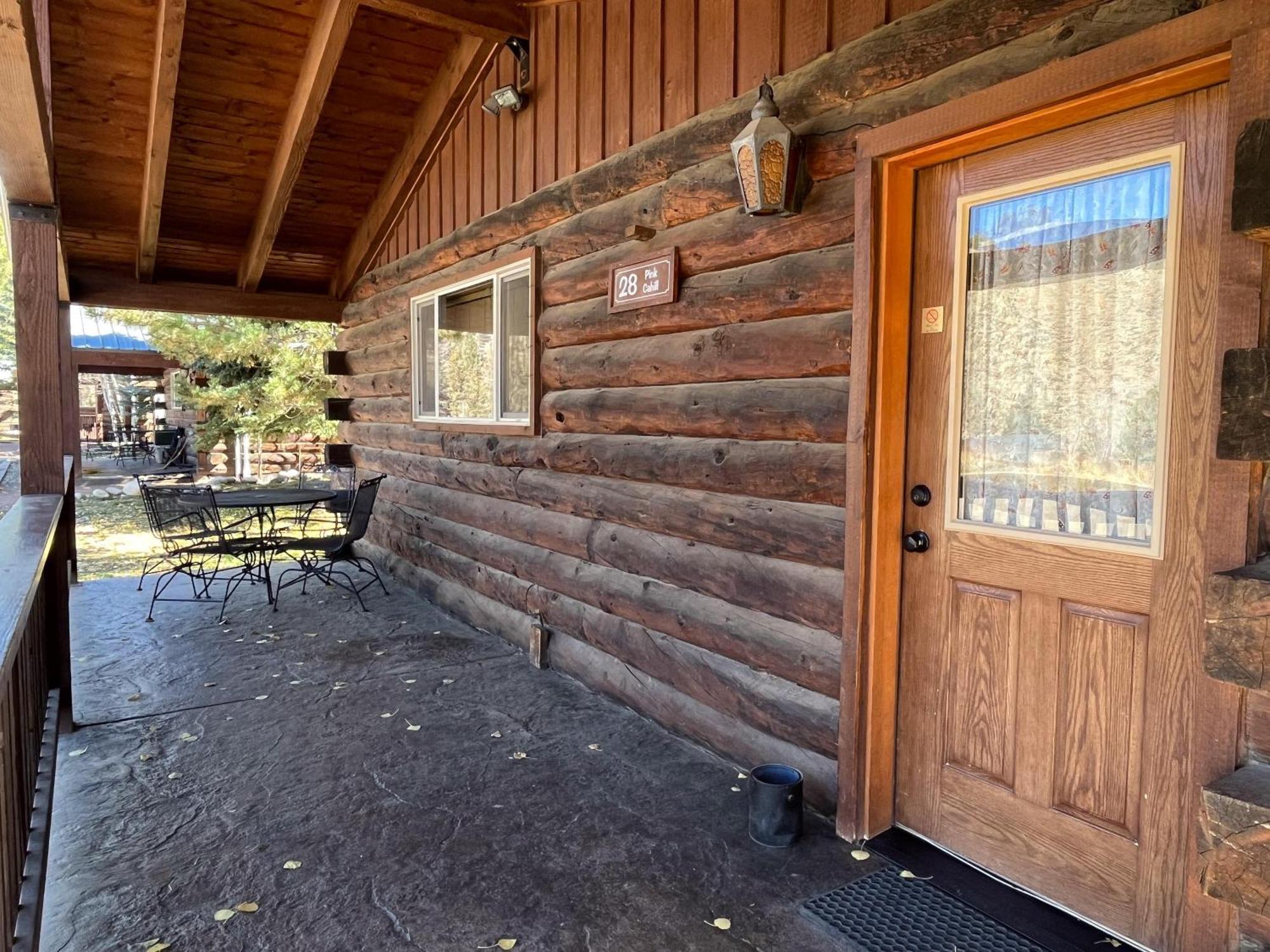 Cabin 28 Almont Luaran gambar